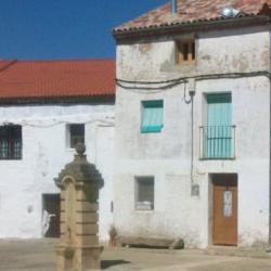 Plaza de Valdelagua del Cerro Plaza de Valdelagua del Cerro